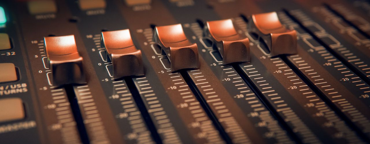 A audio switch with many settings
